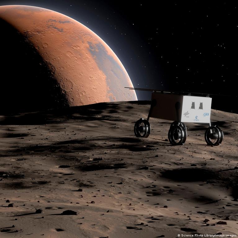IDEFIX rover and JAXA's mission to the moons of Mars