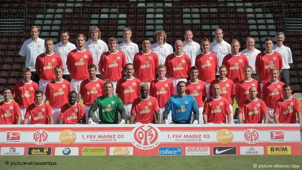 Flash-Galerie Fußball Bundesliga 2010/2011 1. FSV Mainz