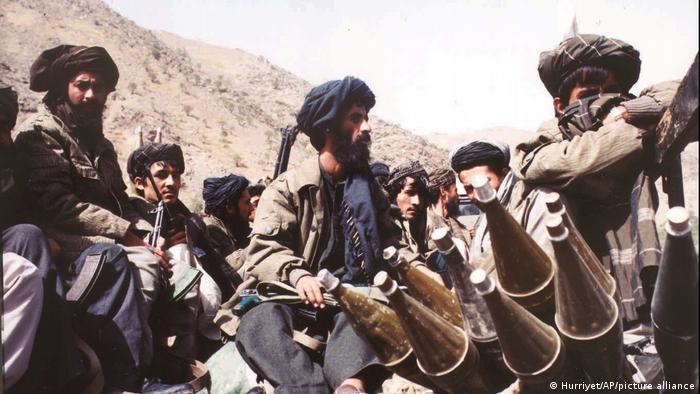 Afghanistan | Taliban Kämpfer in der Nähe von Kabul im Jahr 1996