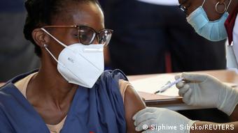 Südafrika Covid-19 Impfung in Soweto