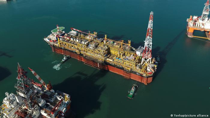 Foto de plataforma marina de Petrobras