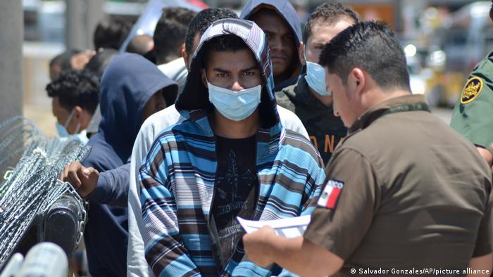 Mexiko | Kontrolle von Migranten an der Grenze zu USA