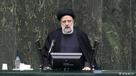 İran Cumhurbaşkanı İbrahim Reisi eleştirilerin hedefinde yer alıyor
