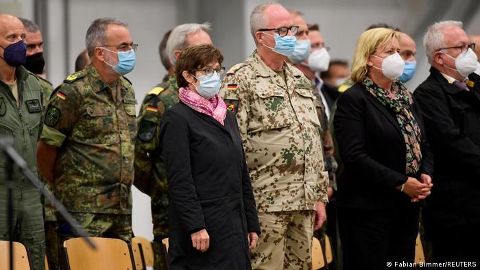 Deutschland | Wunstorf | Rückkehr der Bundeswehr aus Afghanistan | Kramp-Karrenbauer Deutschland | Wunstorf | Rückkehr der Bundeswehr aus Afghanistan | Kramp-Karrenbauer