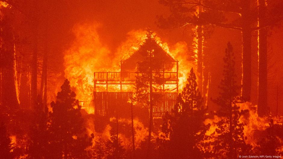 Kalifornien: Waldbrände lodern am Lake Tahoe