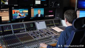 O Κρίστιαν Λίντνερ στο στούντιο της DW στο Βερολίνο 