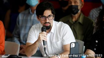 Freddy Guevara en conferencia de prensa.