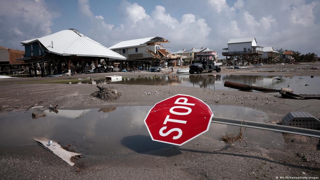 Destruição causada pelo furacão Ida em Louisiana