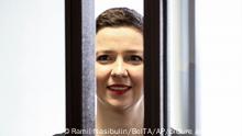 Maria Kolesnikova, Oppositionelle aus Belarus, während einer Gerichtsverhandlung. Die frühere Musikerin, die lange Zeit in Stuttgart als Kulturmanagerin gearbeitet hatte, gehörte im vergangenen Jahr nach der umstrittenen Präsidentenwahl zu den prominenten Gesichtern der Proteste gegen Lukaschenko, der den Sieg für sich beanspruchte. Die 39-Jährige hatte sich anders als viele andere Gegner Lukaschenkos geweigert, das Land zu verlassen. Sie war vom Geheimdienst KGB entführt und dann ins Gefängnis gesteckt worden. Die Bundesregierung hatte immer wieder auch ihre Freilassung gefordert. Der Politikerin drohen bis zu zwölf Jahre Haft. +++ dpa-Bildfunk +++