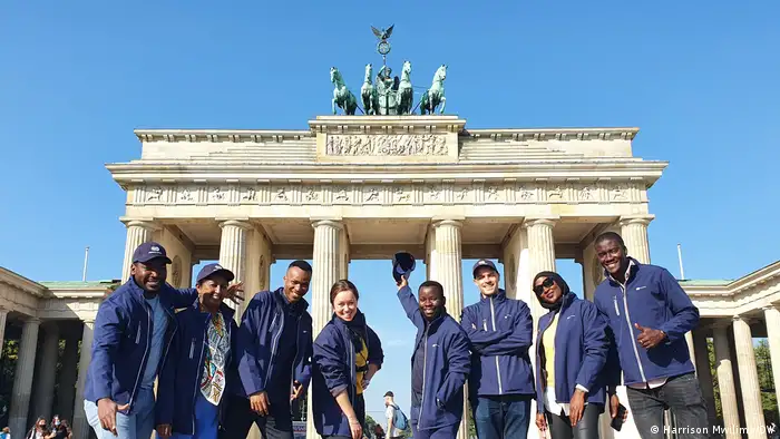The journalists taking part in the DW Africa tour across Germany set off in Berlin.