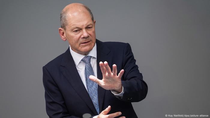 El candidato del SPD a canciller, Olaf Scholz, alaba la unidad del país en la lucha contra la pandemia. 