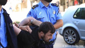 Policia e Kosovës arreston protestuesit