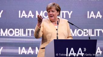 Angela Merkel auf der IAA in München