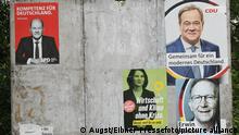Nur wenige Wahlplakate auf einer Plakatwand, Themenfoto: Wahlplakat, Bundestagswahl 2021 - Foto: Augst/Eibner-Pressefoto