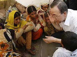 潘基文呼吁为巴基斯坦灾民提供资金援助