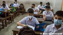 They were sent by our correspondent Mortuza Rashed from Bangladesh.
Photo: Schools in Bangladesh have been opened after one and a half year of corona pandemic.
via
Rahat Rafe 