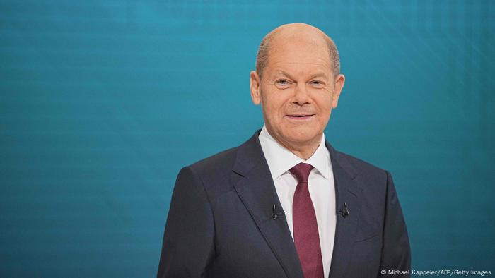 SPD'nin adayı Olaf Scholz