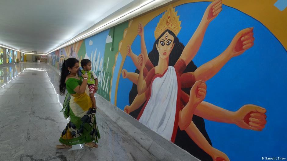 कोलकाता सबसे सुरक्षित महानगर, लेकिन महिलाओं के लिए नहीं | भारत | DW - Vimarsana News