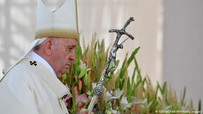 Папа Франциск е дълбоко натъжен от тежката катастрофа с много