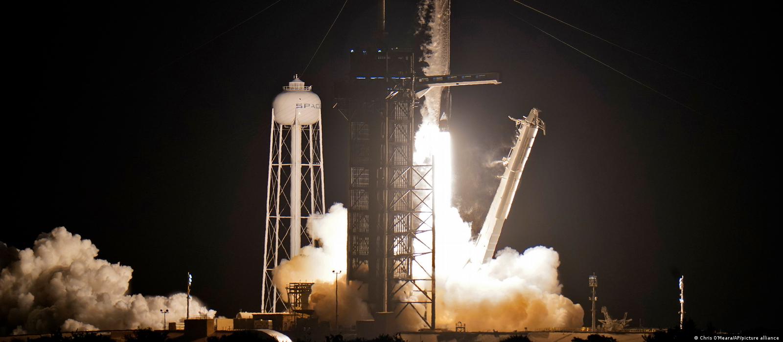 SpaceX blasts off for world's first tourist trip into orbit