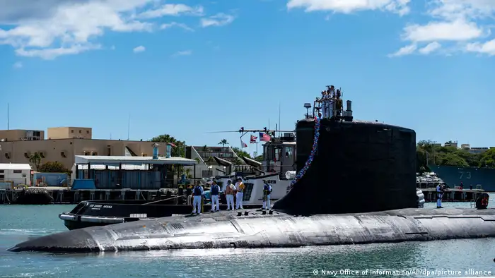 美国弗吉尼亚级核潜艇