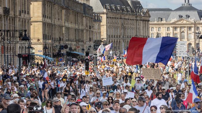 Frankreich Bordeaux | Protest gegen Impfausweis Frankreich Bordeaux | Protest gegen Impfausweis