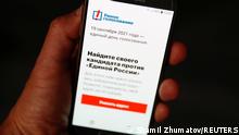 16.09.2021
The Russian opposition politician Alexei Navalny's Smart Voting app is seen on a phone, in Moscow, Russia September 16, 2021. REUTERS/Shamil Zhumatov