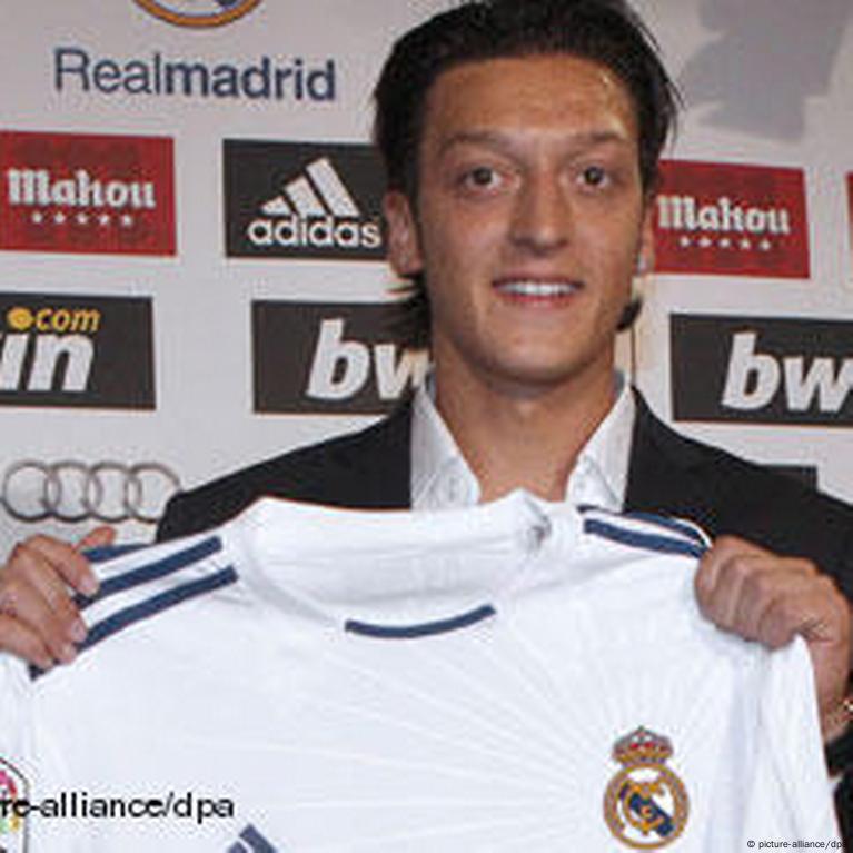 Mesut Ozil joins Real Madrid