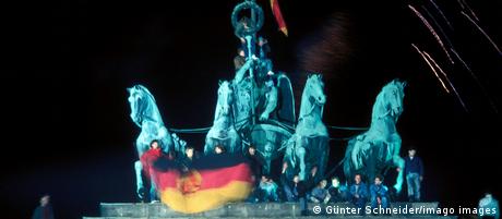 Berlin Brandenburger Tor Quadriga Silvester 1989