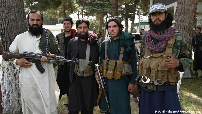 Combatientes talibanes en Yalalabad, Afganistán. (31.08.2021).