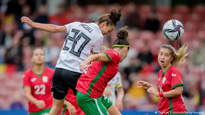 Lina Magull heads home Germany's third goal
