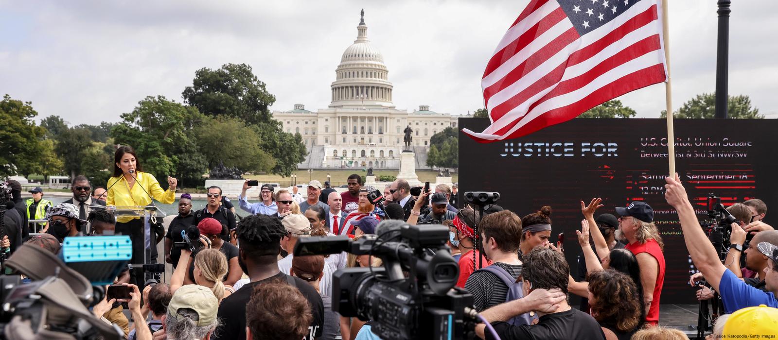 В Вашингтоне сторонники Трампа вышли на митинг к Капитолию – DW – 19.09.2021