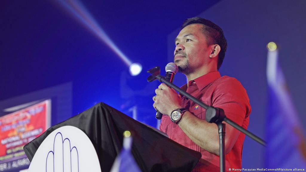 Manny Pacquiao to run for Philippines′ president in 2022 | News | DW |  20.09.2021
