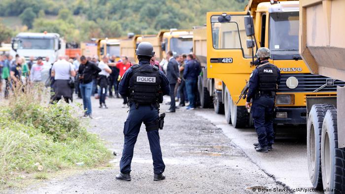 Kosovo Jarinje | Polizeiaufgebot an der Kosovo- serbischen Grenze