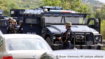 Kosovo Jarinje | Polizeiaufgebot an der Kosovo- serbischen Grenze