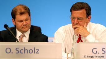 Olaf Scholz and Gerhard Schröder in 2003