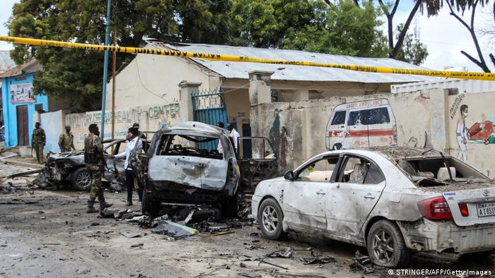 Foto de restos de vehículos tras ataque en Somalia