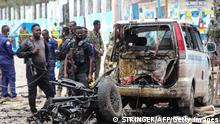 الصومال- مقتل 15 شخصا وإصابة 13 آخرين في هجوم بسيارة مفخخة بمقديشو