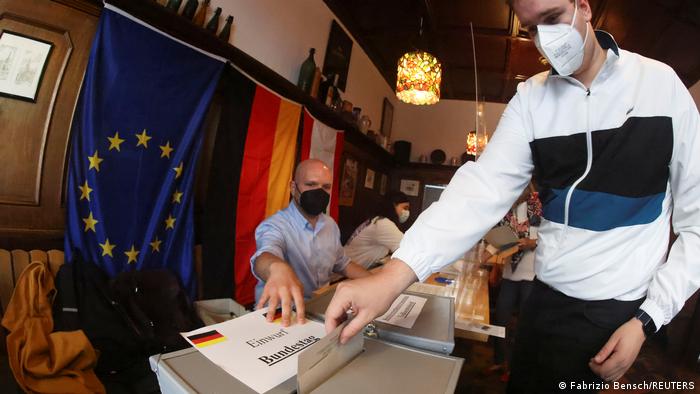 εκλογές 2021 εκλογικό κέντρο Βερολίνο