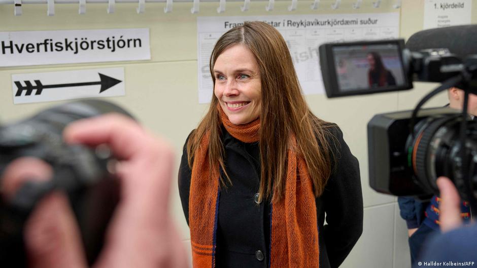 Isländische Regierung bestätigt, Frauen in der Mehrheit