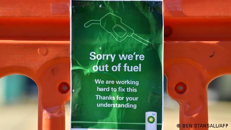 <div>UK fuel crisis: Measures branded 'sticking plaster solutions' as army deployed</div>
