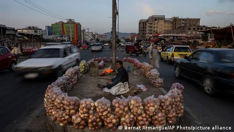 Afghanistan Kabul | Neuer Alltag | Gemüseverkäufer