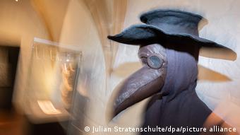 Μουσείο Roemer και Pelizaeus / έκθεση πανδημίες