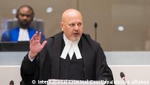 Der britische Jurist Karim Asad Ahmad Khan wird als neuer Chefankläger des Internationalen Strafgerichtshofes vereidigt. Die Vertreter der 123 Vertragsstaaten des Gerichtes hatten Khan im Februar gewählt. +++ dpa-Bildfunk +++