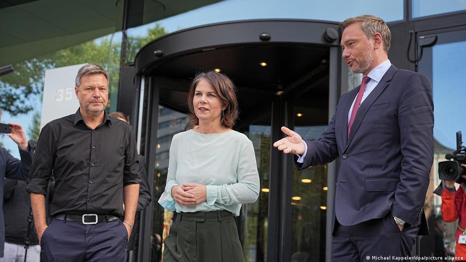 FDP und Grüne zu Dreiergesprächen mit SPD bereit