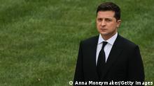 ARLINGTON, VIRGINIA - SEPTEMBER 01: Ukrainian President Volodymyr Zelensky pauses during an Armed Forces Full Honor Wreath Ceremony at the Tomb of the Unknown Soldier at Arlington National Cemetery on September 1, 2021 in Arlington, Virginia. President Zelensky will meet with U.S. President Joe Biden later today at the White House. (Photo by Anna Moneymaker/Getty Images)
