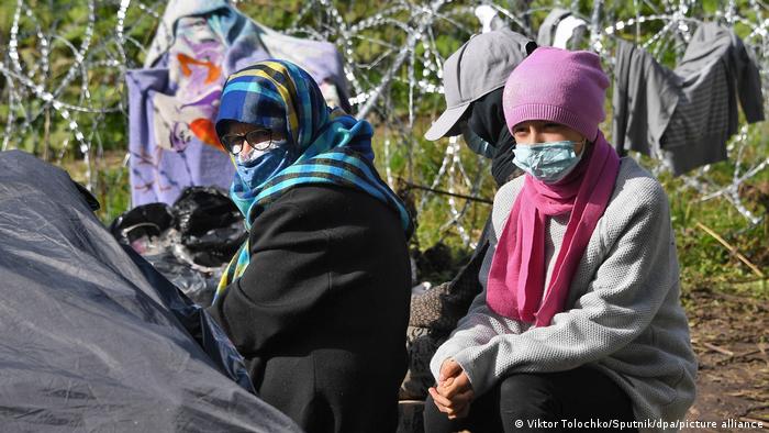 Афганские беженцы на границе с Польшей (фото сентябрь 2021 года) 