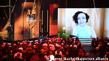 Die Drehbuchautorin und Preisträgerin in der Kategorie Bestes Drehbuch, Maria Schrader, spricht per Videobotschaft bei der Verleihung des Deutschen Filmpreises 2021 Lola.
