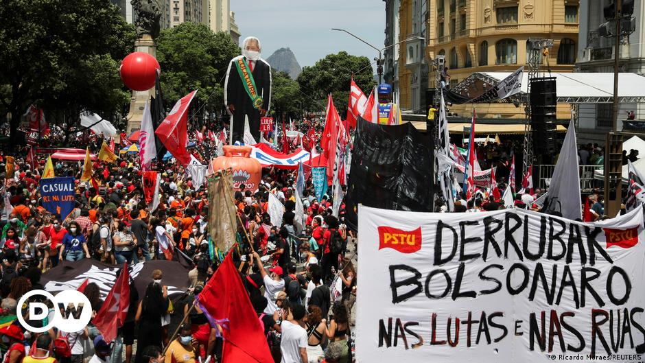 Tausende demonstrieren gegen Brasiliens Präsident Bolsonaro