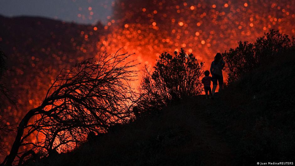 More volcanic eruptions on La Palma likely | Science | In-depth reporting on science and technology | DW - Vimarsana News
